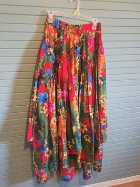 Floral Multi-Color Tiered Maxi Skirt - Vibrant Red & Green